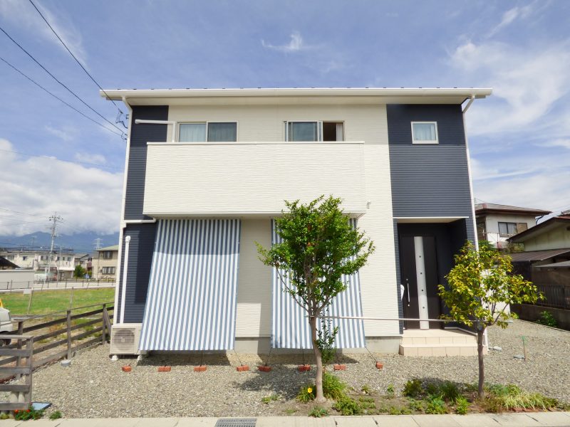 甲斐市 3LDK 30坪 #かわいい外観 #日除けシェード