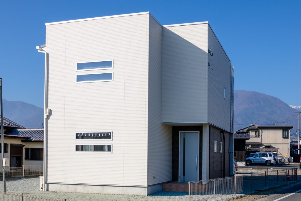 すっきりした外観と中は、広々収納で快適